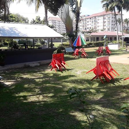 Green Town Hotel & Resort พอร์ตดิ๊กสัน ภายนอก รูปภาพ