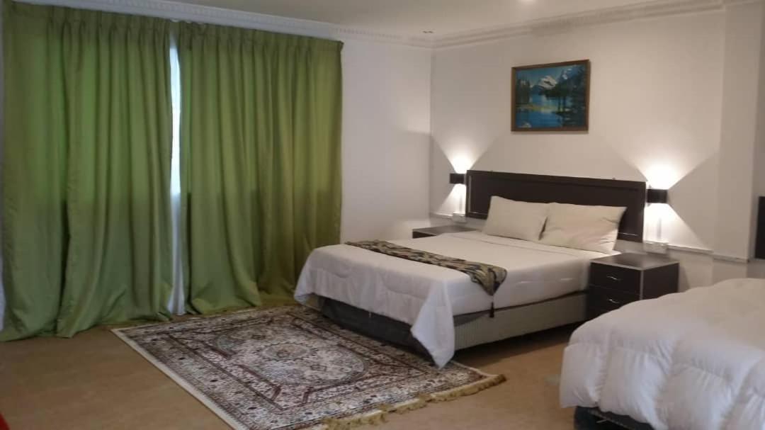Green Town Hotel & Resort พอร์ตดิ๊กสัน ภายนอก รูปภาพ