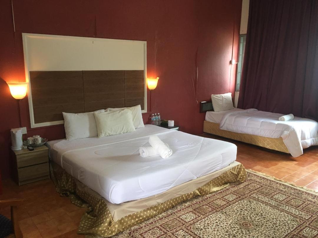 Green Town Hotel & Resort พอร์ตดิ๊กสัน ภายนอก รูปภาพ