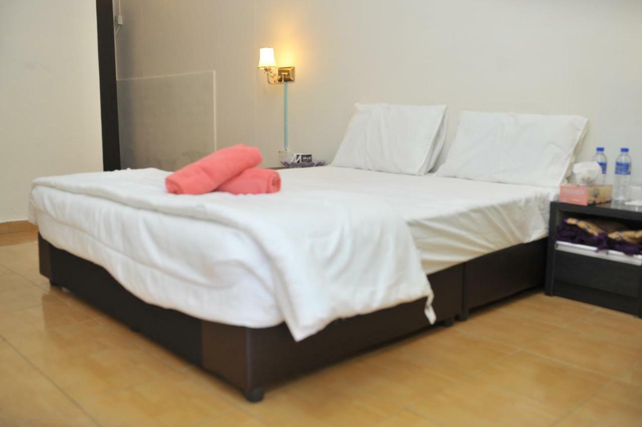 Green Town Hotel & Resort พอร์ตดิ๊กสัน ภายนอก รูปภาพ