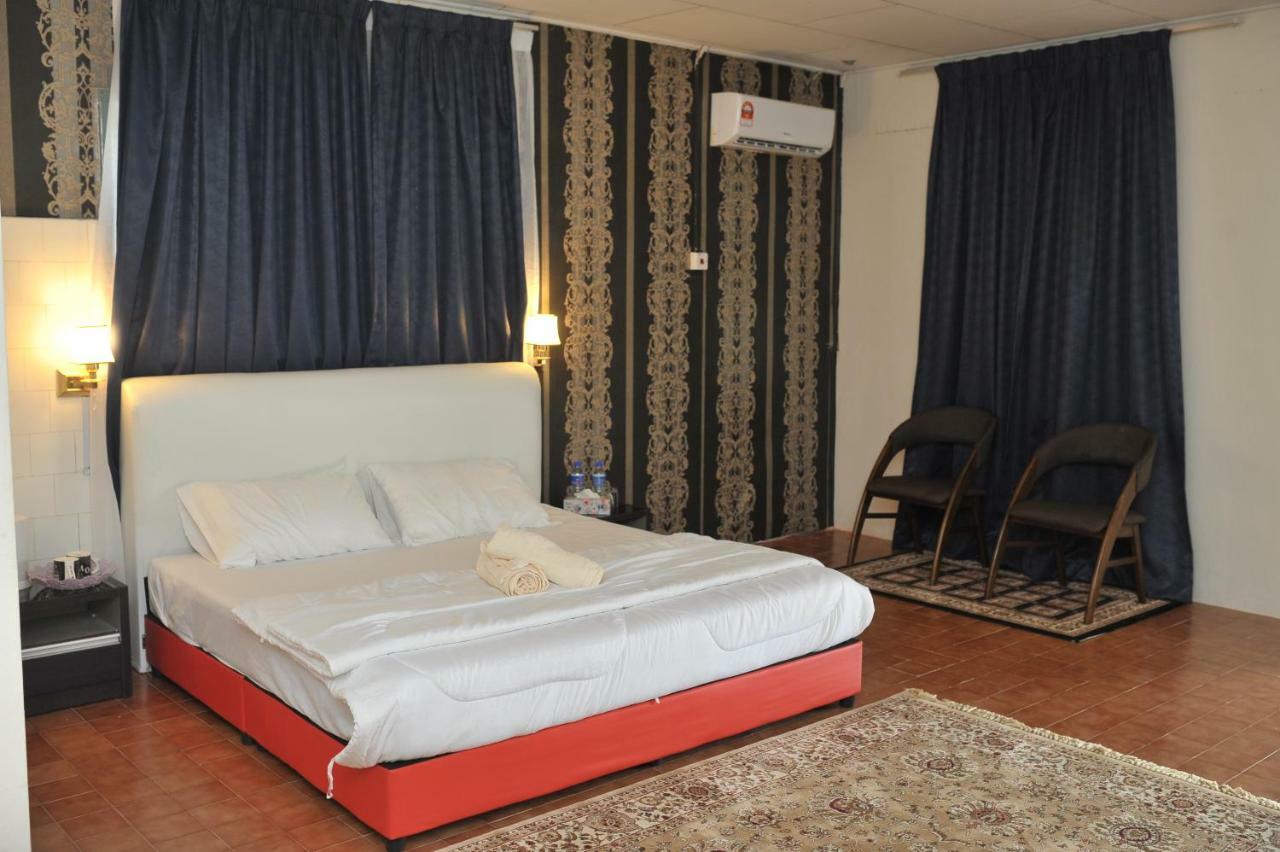 Green Town Hotel & Resort พอร์ตดิ๊กสัน ภายนอก รูปภาพ